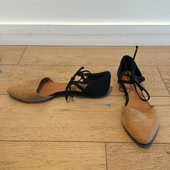 Jeffrey Campbell Flats - Picture 2 of 6